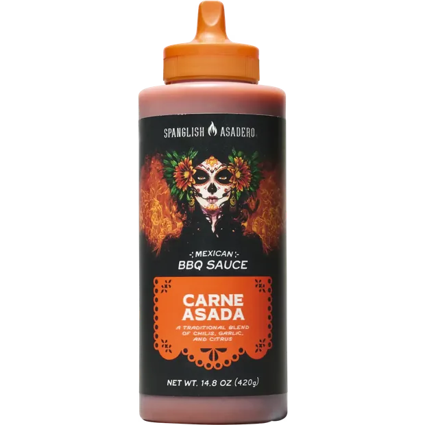 Botella de Carne Asada BBQ Sauce de Spanglish Asadero, con tapa naranja.